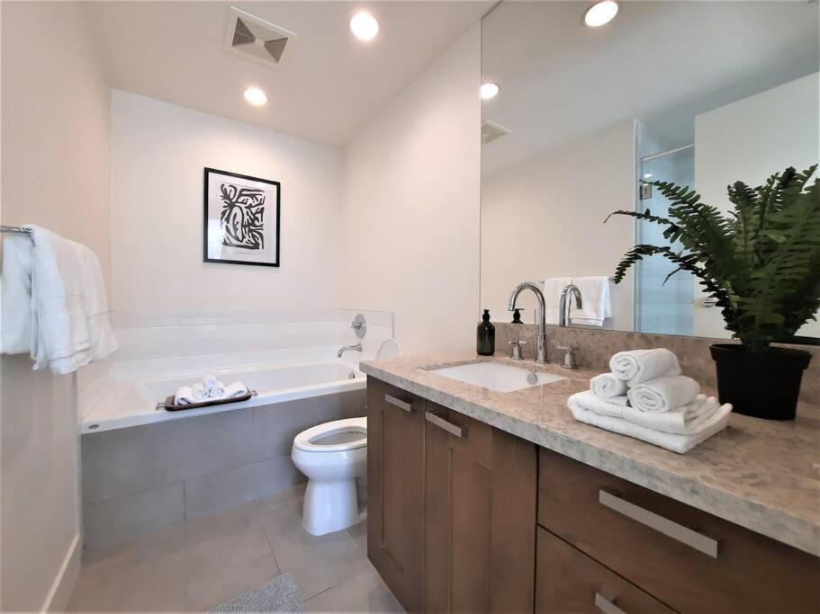 Luxury By River With Views *